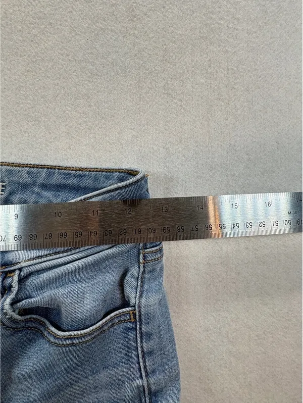 American Eagle Super Stretch Women’s Skinny Jeans Size 2 Light Wash - Image 6