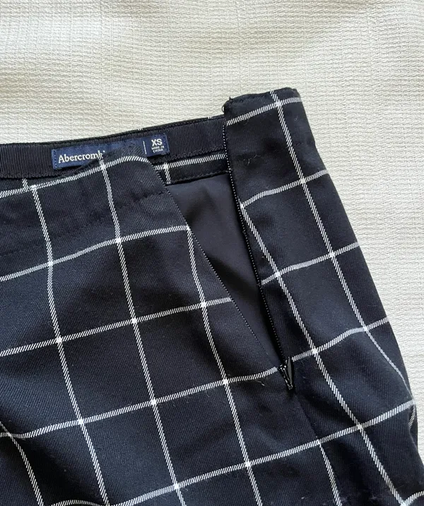 Abercrombie Mini Skirt - Image 4