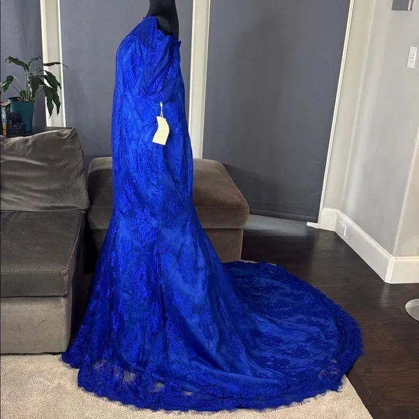 Women’s Full Length Blue Mermaid Fit Off the Shoulder Formal Dress Train Size 18 - Image 7