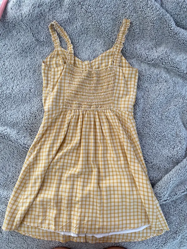 Hollister Yellow Mini Dress - Image 3