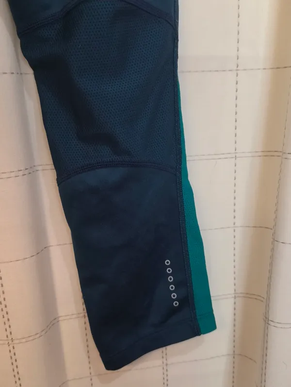 Nike DRI-FIT Capri Active Legging - Image 4