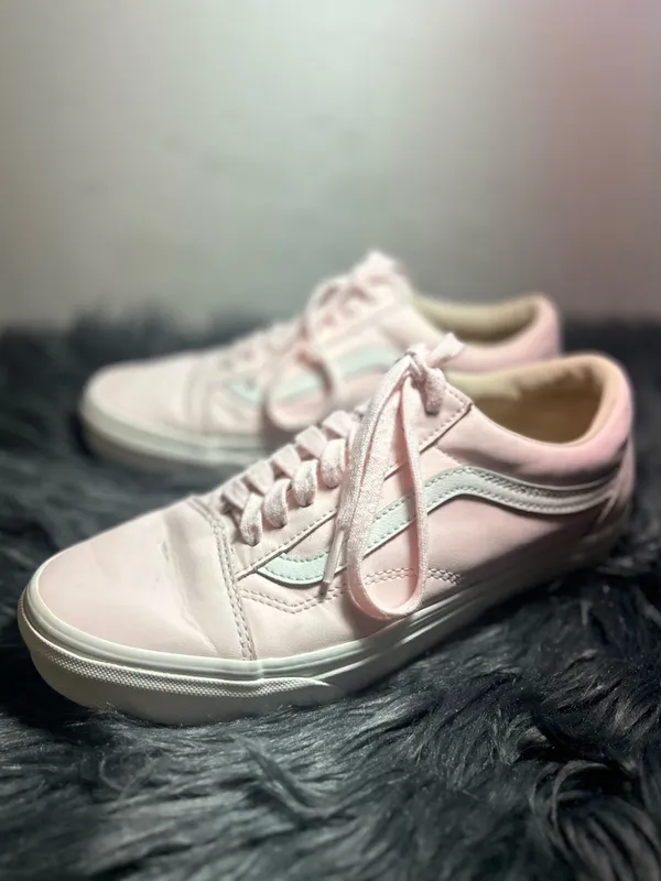 Vans Old Skool Low Top Sneakers in Pale Pink with White Stripe Sneaker Size 8.5 - Image 3