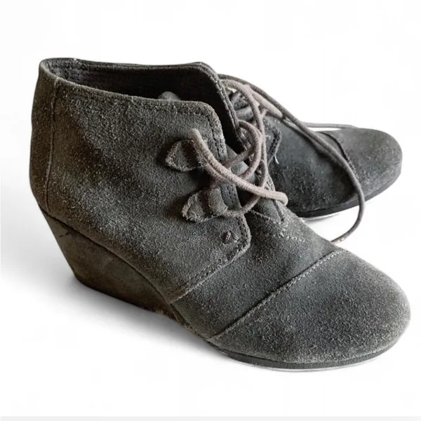 TOMS Gray Suede Desert Wedge Ankle Boots 6 - Image 2