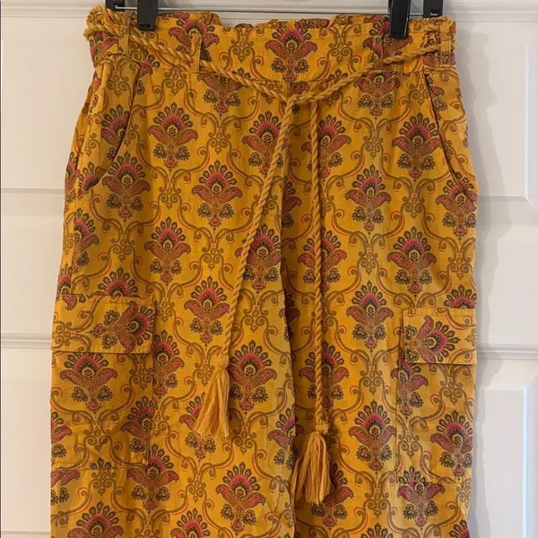 Sundance Vibrant Reef Cargo Capri Pants - Image 3