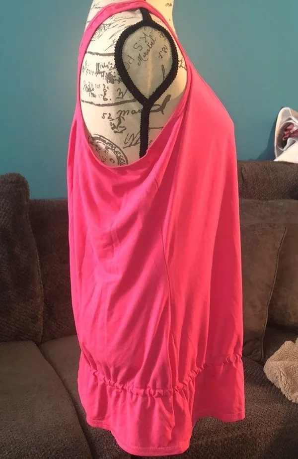 NWT Tek Gear Shirred Performance Yoga Tank, XL - Image 3