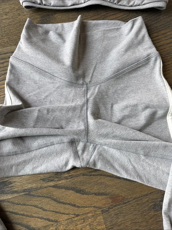 Old Navy PowerChill Side-Striped Leggings & Tank Matching Set size XS Grey NWOT - Image 5