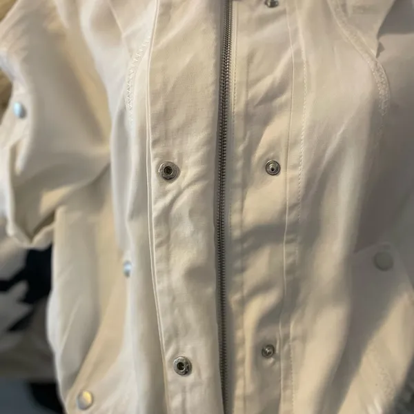 NWT White‎ House Black Market Chic Women's White Utility Jacket - Image 5