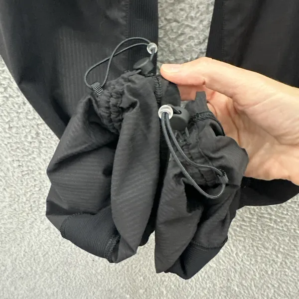 Lululemon Beyond The Studio Crop Pants Black Athletic‎ Athleisure Women's 6 - Image 5