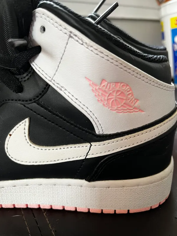 Air Jordan High Top 1 - Image 5