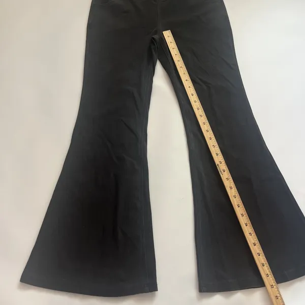 NWT Large Halara Black Wash Criss Cross Waist Flare Stretch Jeans - Image 4