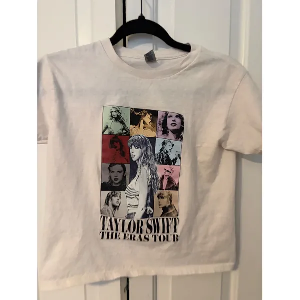 Taylor Swift The Eras Tour Graphic T-Shirt White Gildan Heavy Cotton Mens‎ Small - Image 4