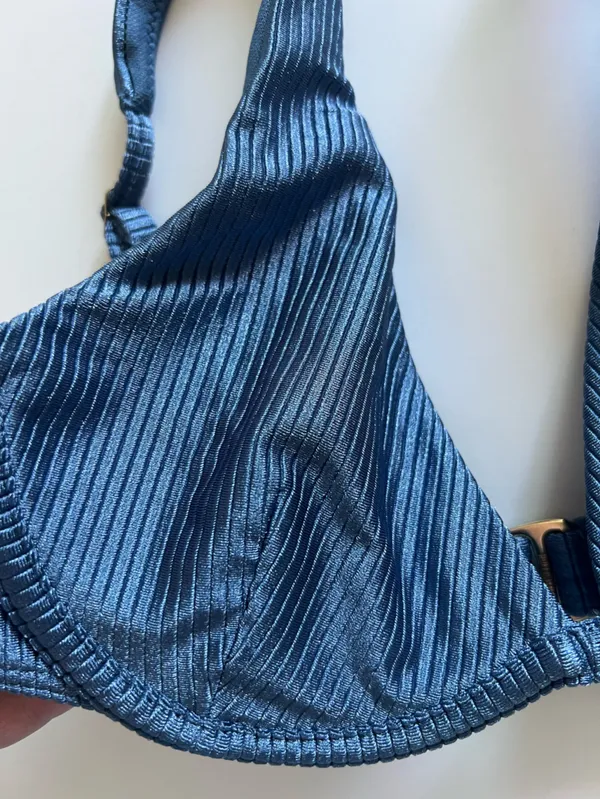 {Hollister} Brand New Gray Shimmer Underwire Bikini Top - Image 2