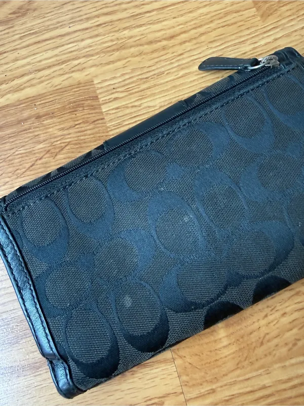 Coach Brown and Black Signature Continental Wallet - Image 4