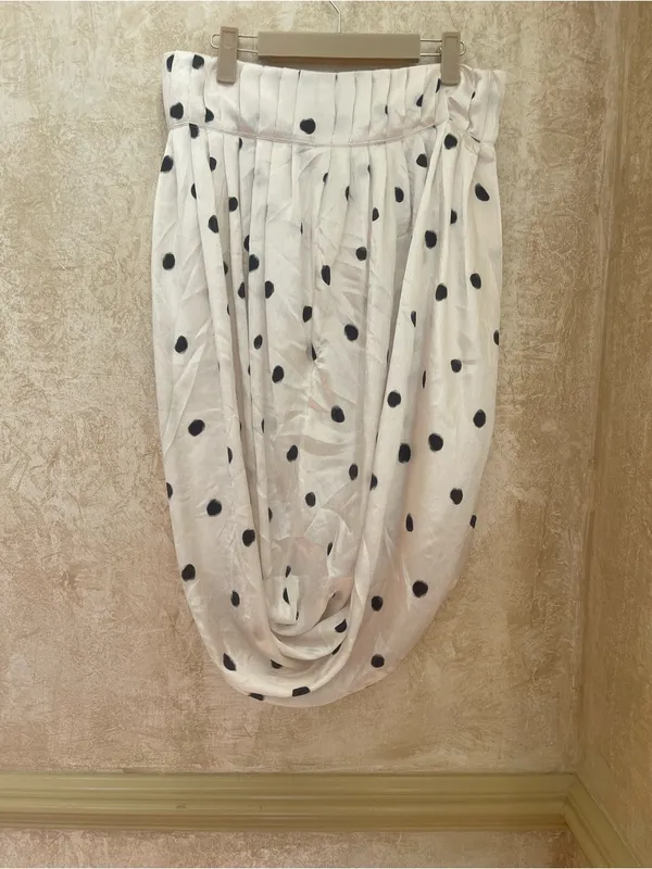 NWT Zara Avant-Garde Polka Dot Bubble Hem Cocoon Skirt White Black Viscose Sz L - Image 4