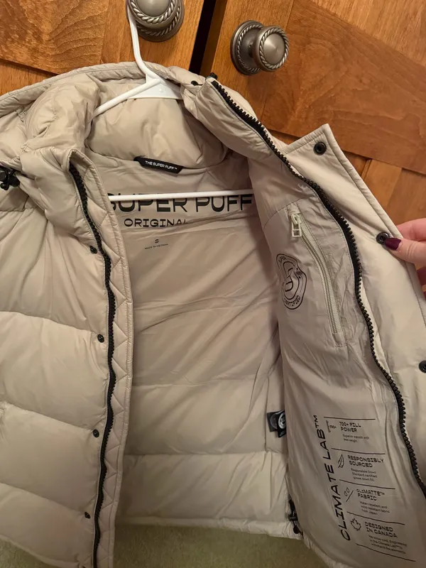 Aritzia Super Puff Vest - Image 4