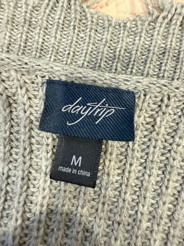 Daytrip Sweater Distressed - Image 3