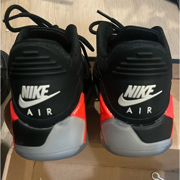 Nike Infrared Jordan Point Lane GS - Image 3