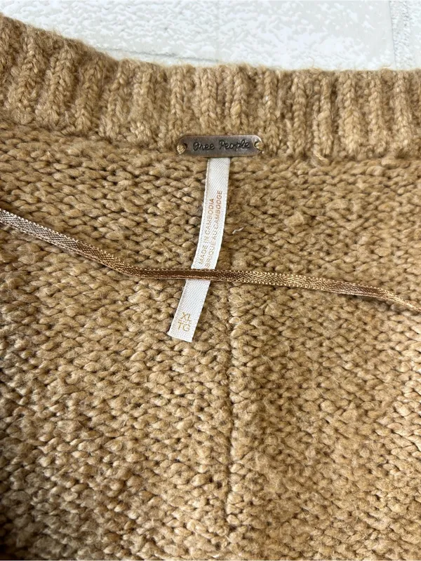 Free People Brookeside Women's Oversized Sweater Tan Size XL - Image 4