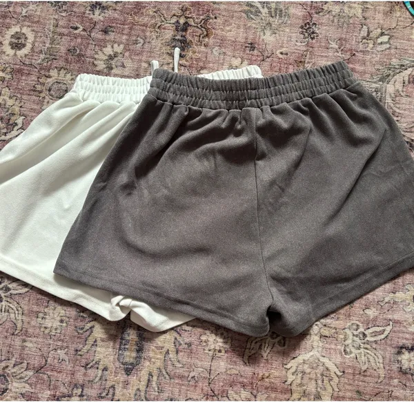 SHEIN Grey and White Matching Lounge Sets - Image 4