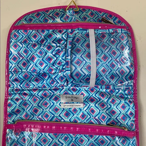 Lilly Pulitzer - Pink & Blue - Hanging Valet / Cosmetic Case - Image 5