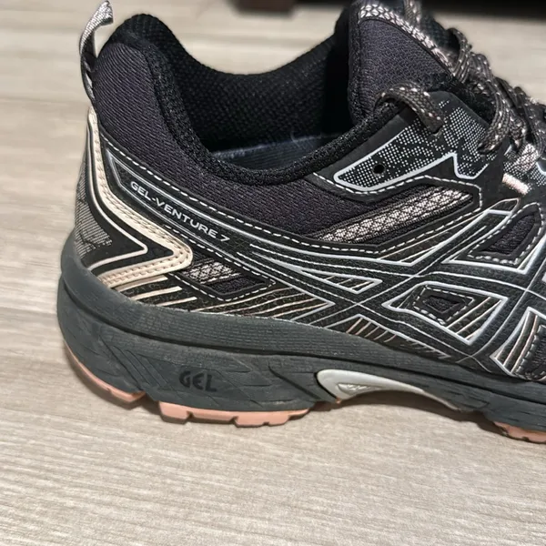 ASICS Black Pink Trail‎ Running Shoes Women's Size 8.5 - Image 11