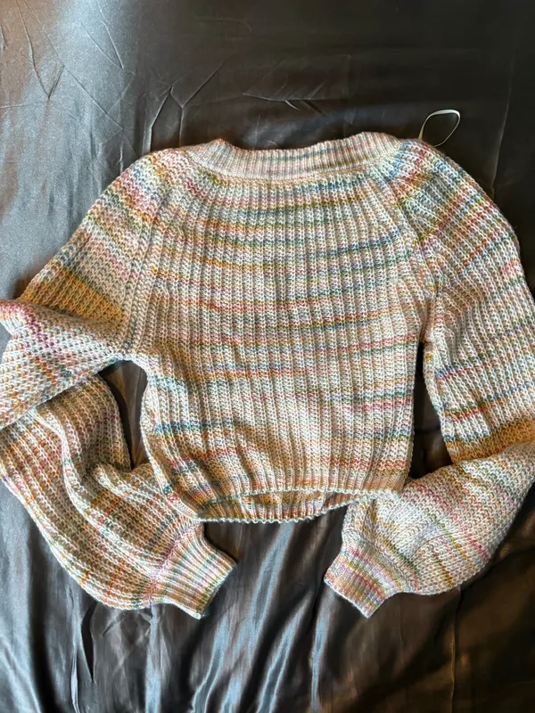 Lane 201 Cropped Sweater - Image 5