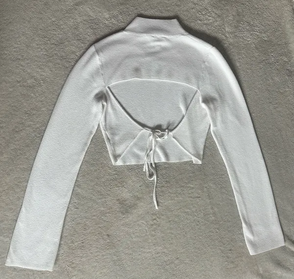 White Turtleneck Long-sleeve Crop Top - Image 4