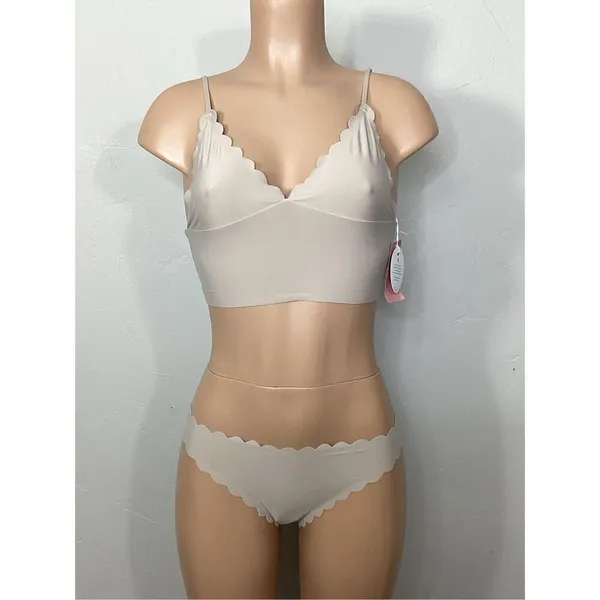New. Pilyq Seamless thong bikini. S-top/M-bottom. Retails $129 - Image 3