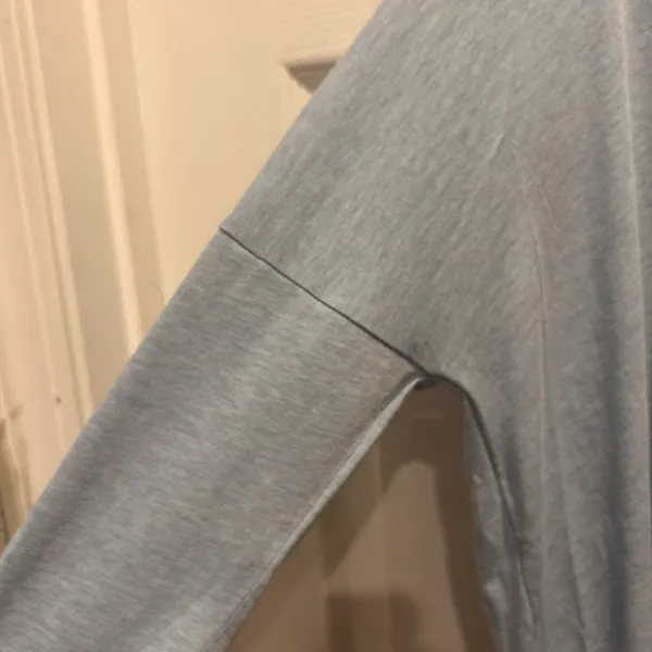 Hollister Long Sleeve Top High Low Dolman Sleeve ‎ Light Blue M/L Oversized Fit - Image 3