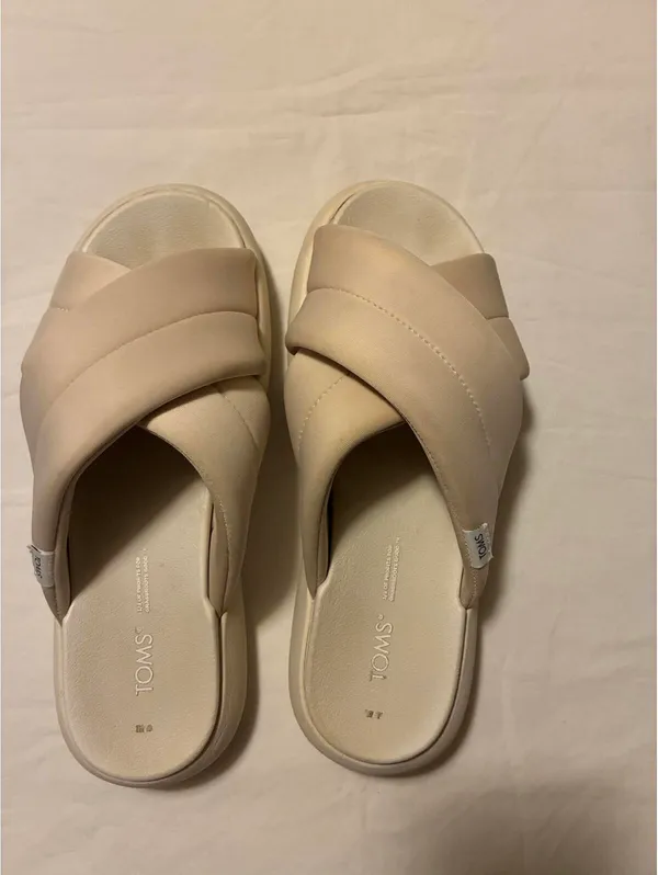 TOMS Mallow Crossover Platform Sandals in Beige Size 8 - Image 3
