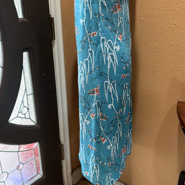 Zara light blue floral deep v neck dress - Image 7