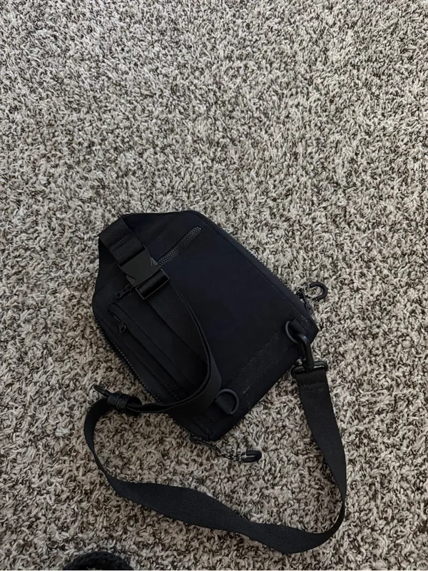 BEIS black sport sling - Image 3