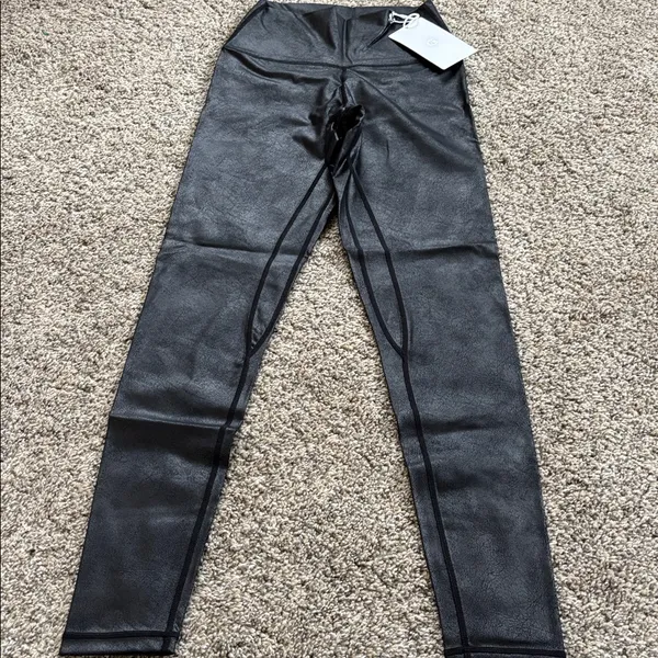 Colorfulkoala Black Faux Leather Leggings size small NWT - Image 4