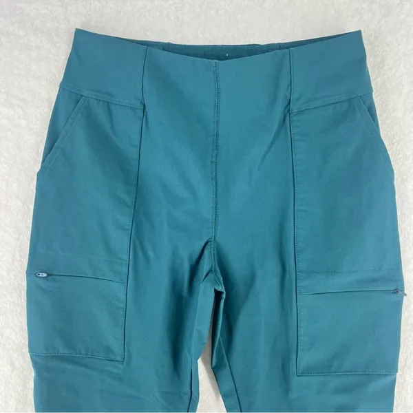 Fabletics Short Length High Waisted Hybrid‎ Cargo Pants Stretch Pockets Skinny - Image 3