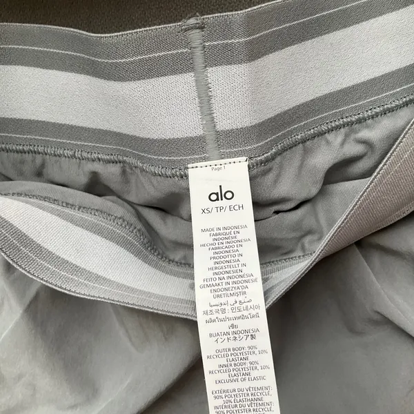 Alo Yoga Match Point Short Lunar Grey XS - Image 3
