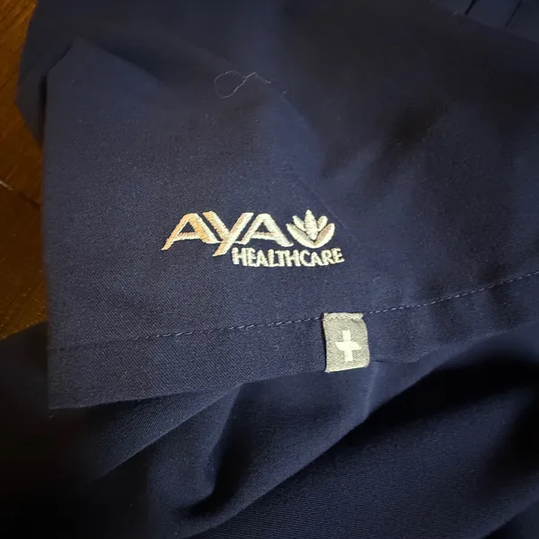 FIGS Technical Collection Casma Navy Blue Scrub Top AYA HEALTHCARE V-Neck Size L - Image 5