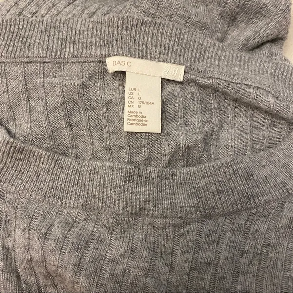 H&M‎ Ribbed Sweater Top - Image 2