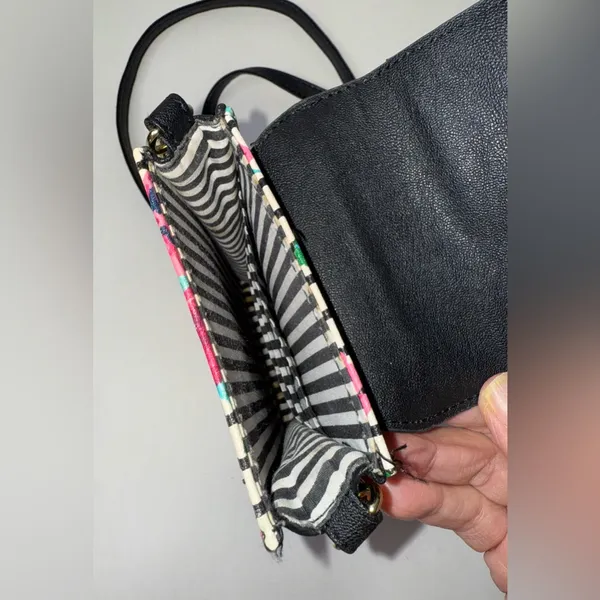 Betsey Johnson Crossbody Purse Wallet Handbag‎ Roses Stripes Snap Y2K Girlie Fem - Image 8