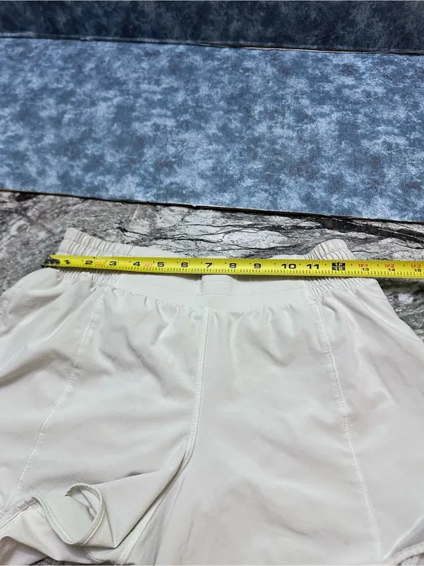 lululemon athletica Cream Athletic Shorts with Elastic Waistband size 6 - Image 5