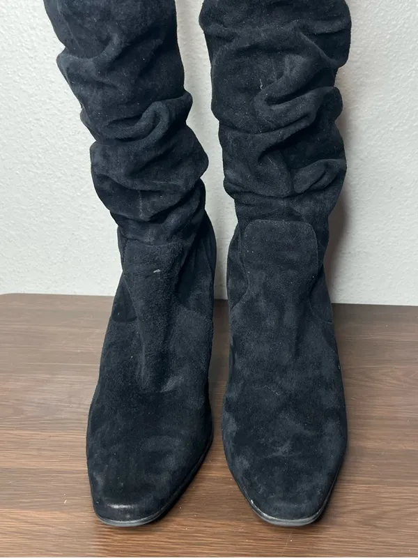Vintage Bandolino Black Suede Slouch Point Toe Heeled Boots Y2K Size 7 - Image 4
