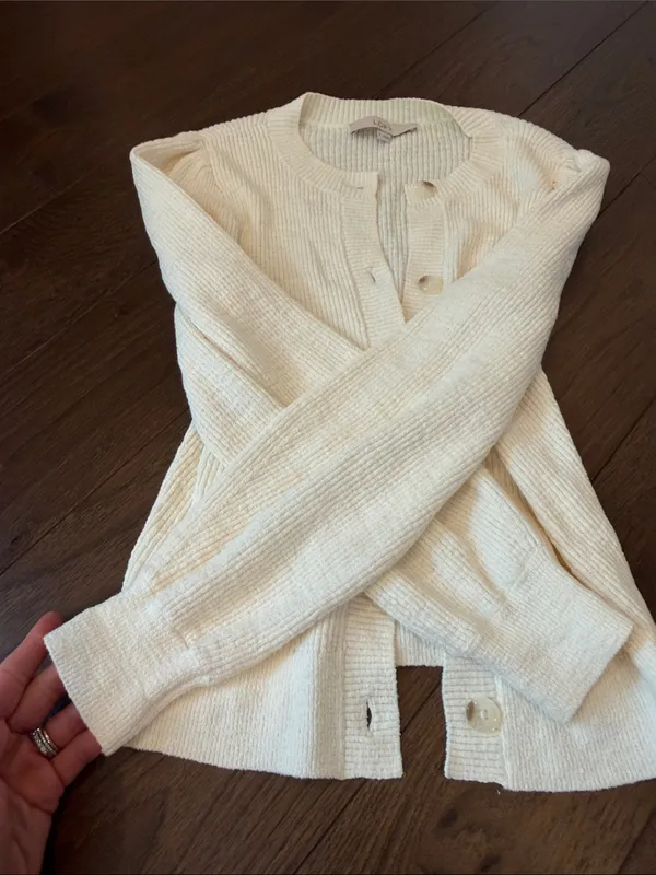 LOFT Cream Button-Front Puff-Sleeve Ribbed Sweater Cardigan Size Small - C54-144 - Image 5
