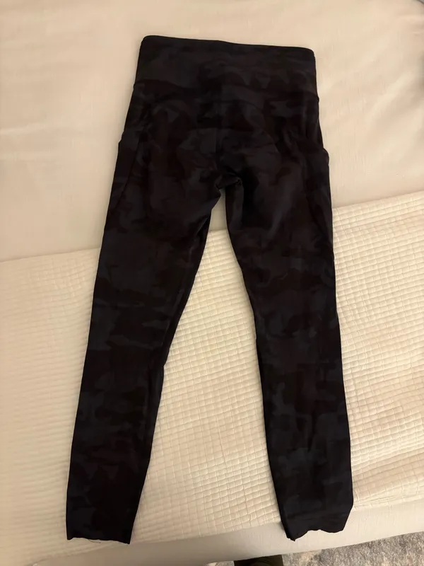 Lululemon Fast and Free 25” Heritage 365 Camo Deep Coal Multi Leggings - Image 4