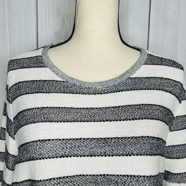 Style & Co Sweater Size L Black White Striped Long Sleeve Woven Knit - Image 2