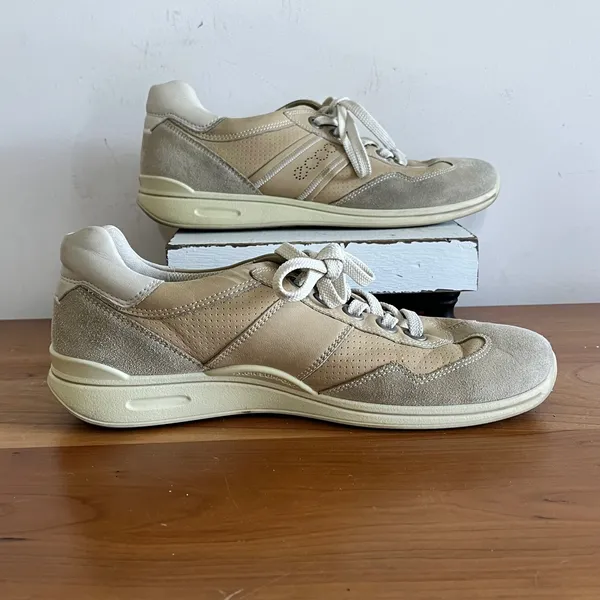ECCO Tan Leather Suede Walking Shoes Womens‎ 38 Arch Support Sneakers 045193 - Image 2