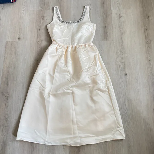 Cider NWT Women's Vintage Style Cream Satin Midi Dress Scoop Embellished Neck S - Image 11