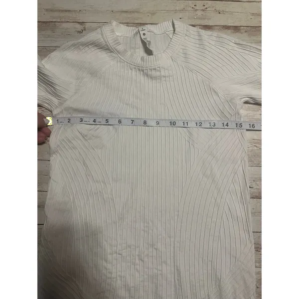 Lululemon Textured Pullover Long-Sleeve Top Size 6 White Embossed Running - Image 7