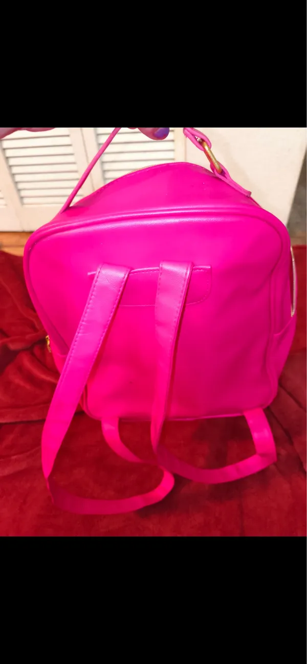 Juicy Couture Hot Pink & Black Faux Leather Backpack Sequence - Image 11