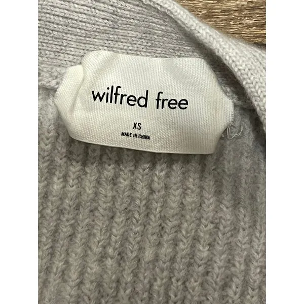 Aritzia Wilfred unwind grey gray heavy knit cardigan - Image 3
