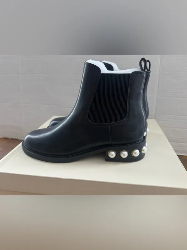 NEW On 34th Women Pearl Heeled Chelsea Boots Jeovana Size 5 Black Ankle Bootie - Image 2