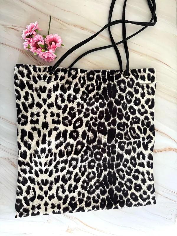 White Leopard Shoulder Bag - Image 3